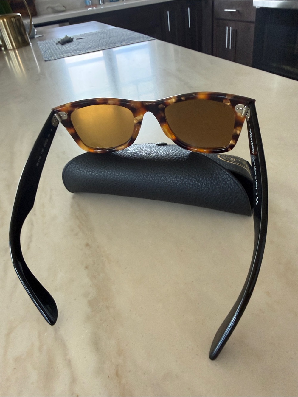 Ray-Ban Wayfarer Sunglasses in Yellow & Brown Tortoise with Black Temple - Picture 4 of 5